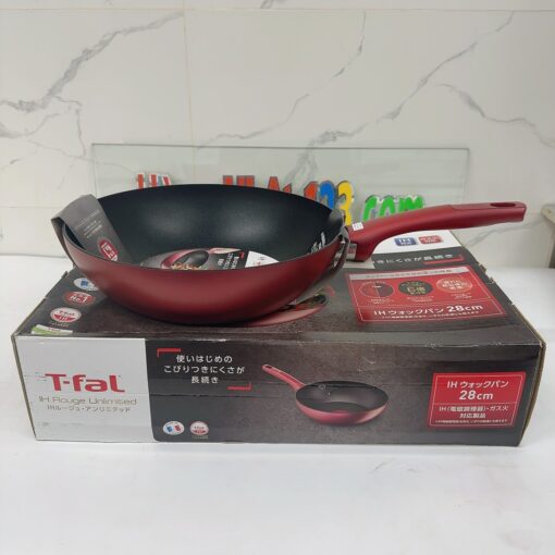 Chảo Chiên T-Fal C62218 Loại 28Cm Với Lớp Phủ Titanium - Hình Ảnh 4