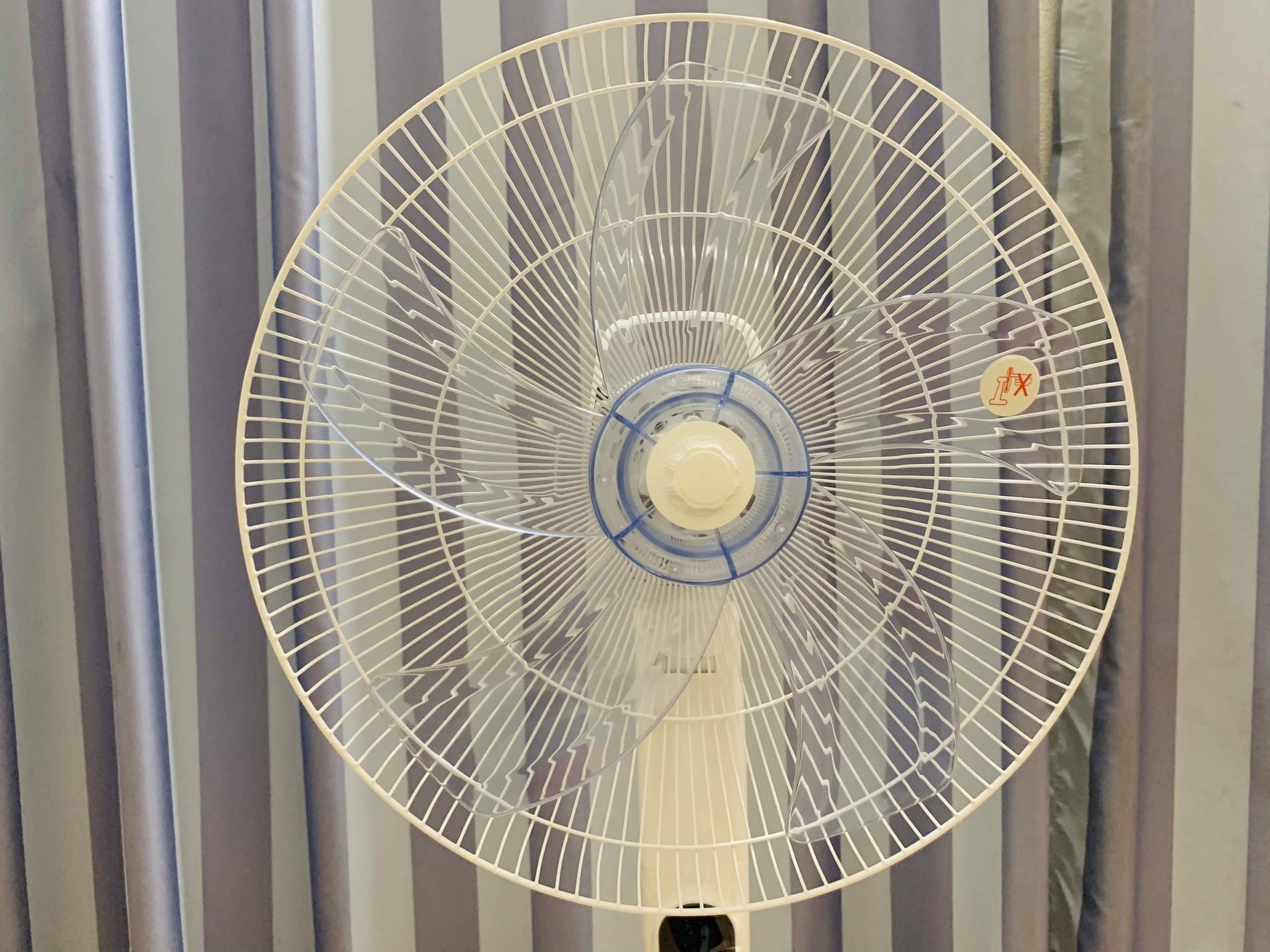 Quạt điện Sharp PF-402FD-W động cơ DC