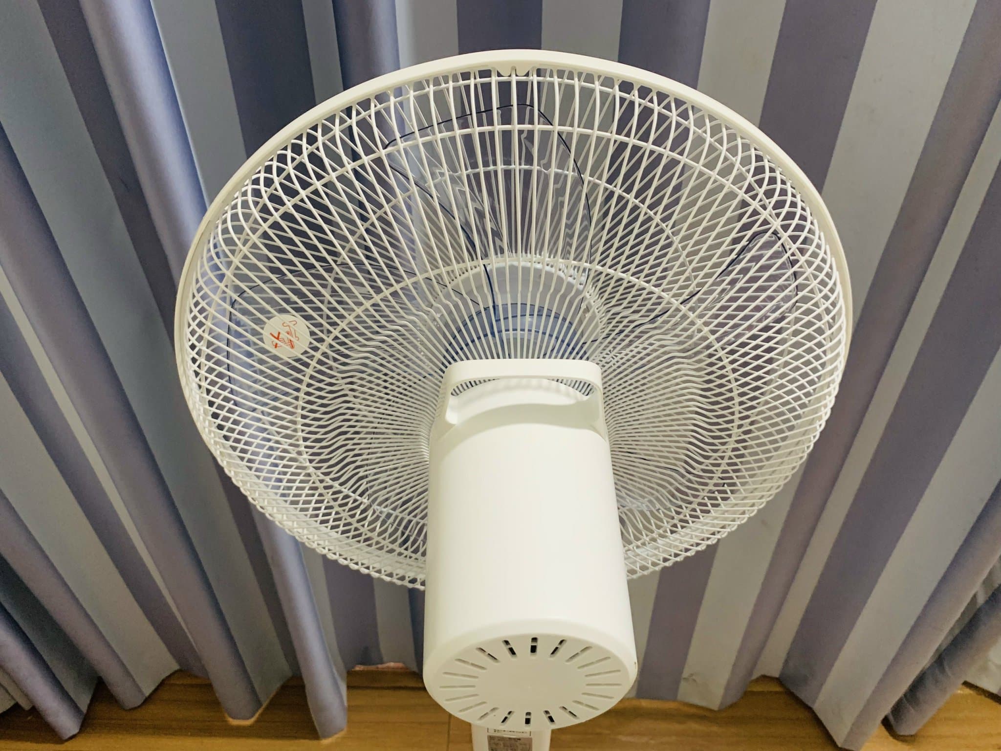 Quạt điện Sharp PF-402FD-W động cơ DC