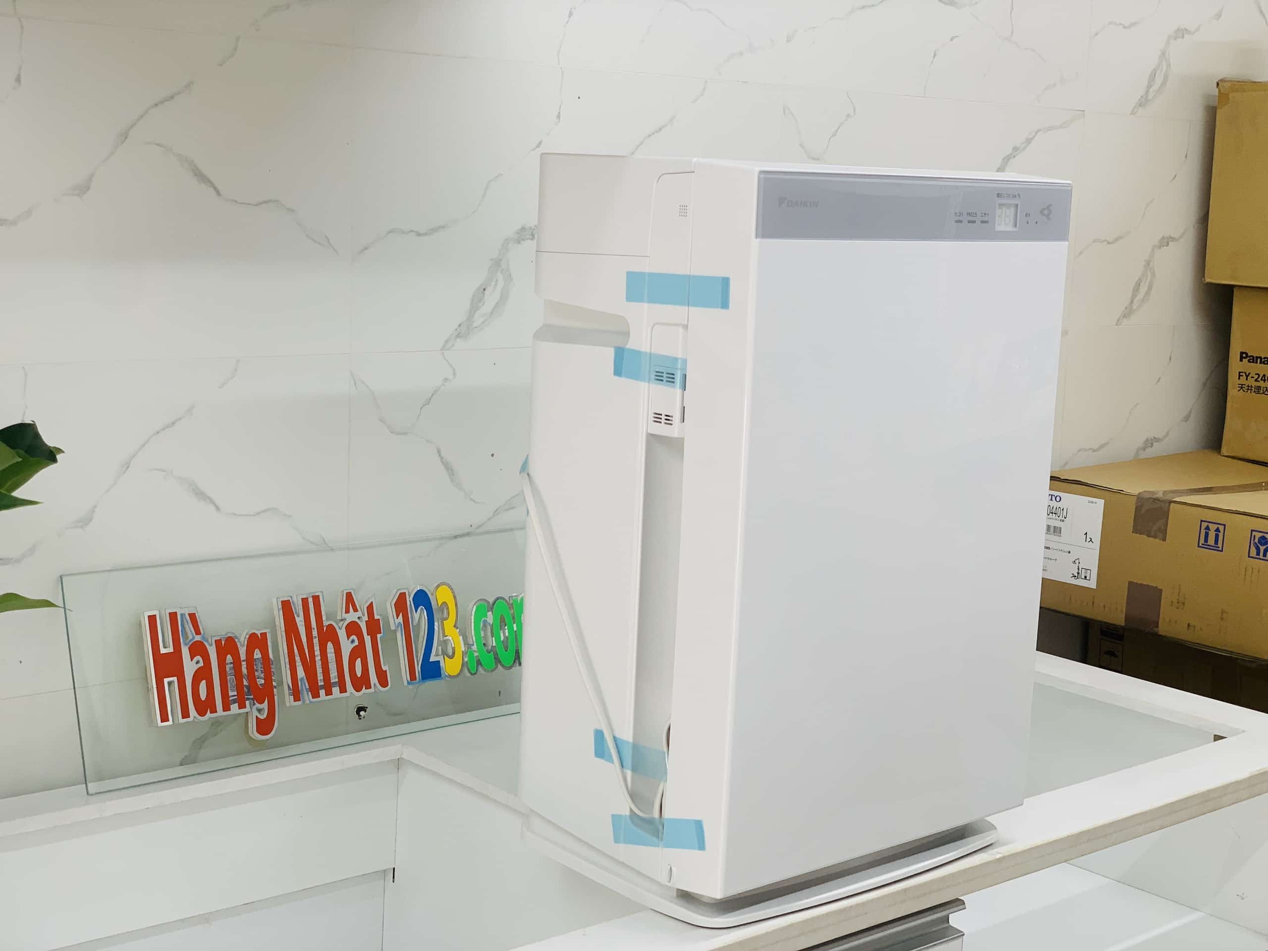 Máy lọc không khí bù ẩm Daikin ACK70X-W công nghệ Twin Streamer