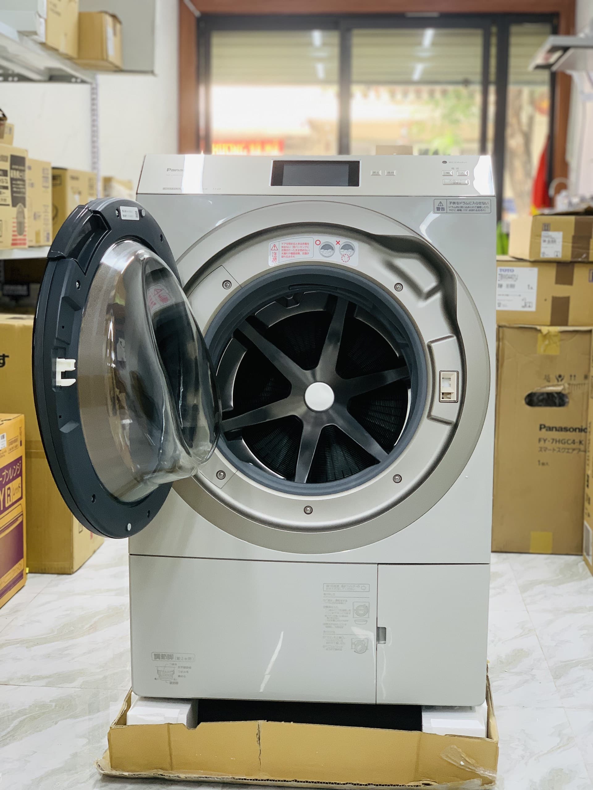 Máy giặt Panasonic NA-VX900AL giặt 11Kg, sấy 6Kg