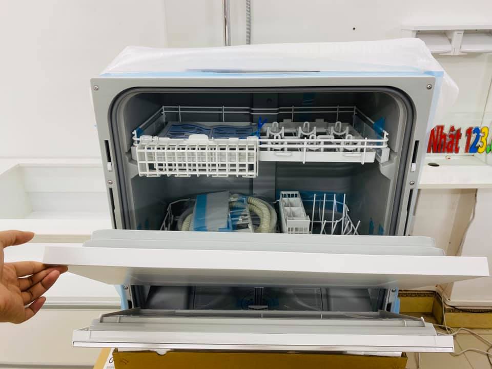 Máy Rửa Bát Panasonic Np-Tz300 Nội Địa Nhật Bản. Chi Tiết: Https://Www.hangnhat123.Com/May-Rua-Bat-Panasonic-Np-Tz300-W-Mau-Trang/