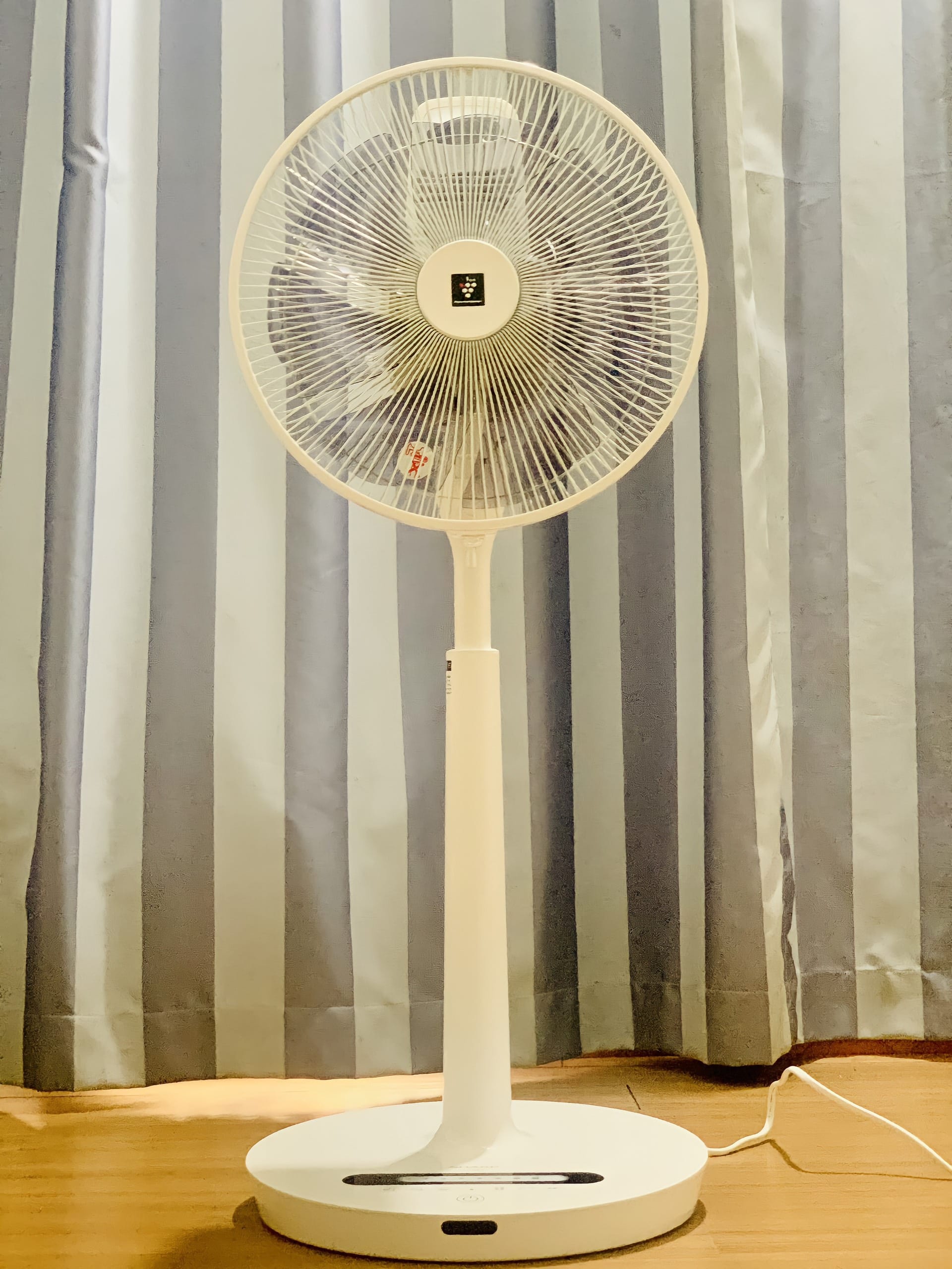 Quạt điện Sharp PJ-N3DS-W động cơ DC
