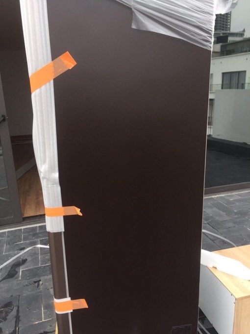 Tủ lạnh hitachi r-hw60k thiết kế 6 cánh cửa với mặt gương pha lê