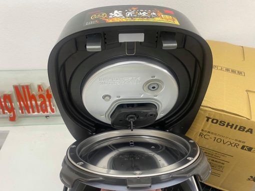 Nồi cơm điện toshiba rc-10vxr có áp suất và hút chân không dung tích 1l