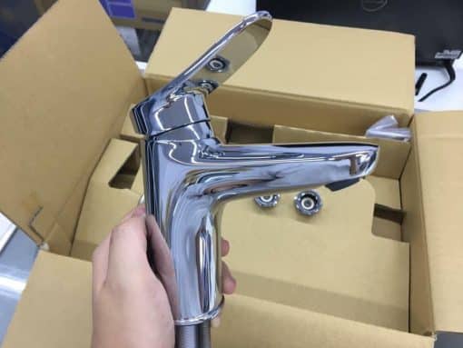Vòi rửa mặt toto tls04302j có eco và cần thoát nước