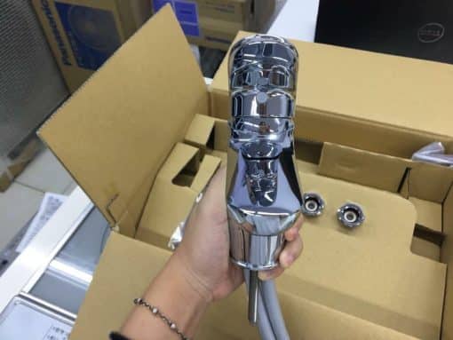Vòi rửa mặt toto tls04302j có eco và cần thoát nước