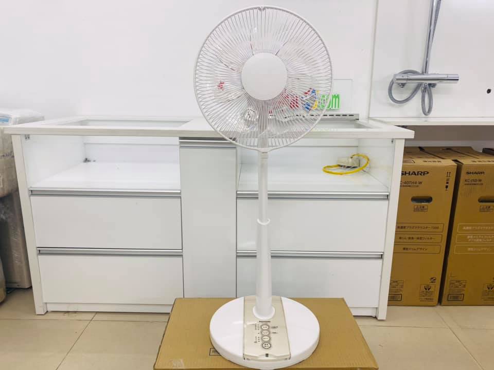 Quạt điện Panasonic F-CV324