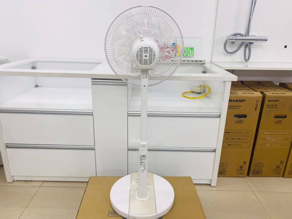 Quạt điện Panasonic F-CV324