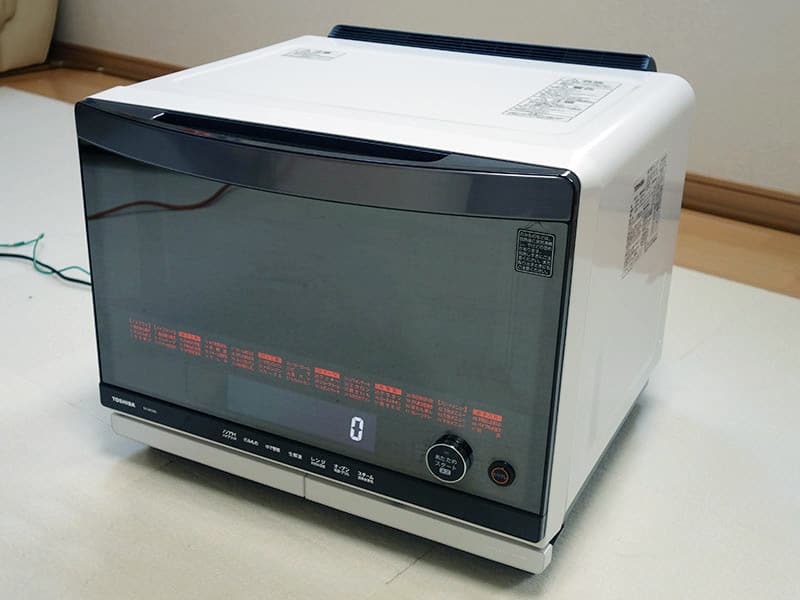 Lò vi sóng đối lưu Toshiba ER-MD500 31L có nướng mái vòm, bù nước, công nghệ inverter