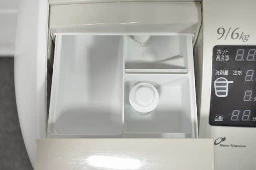Máy giặt hitachi bd-v2100 lồng nghiêng động cơ chuyển động trực tiếp giặt 9kg và sấy khô 7kg