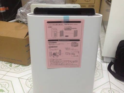 Máy lọc không khí sharp kiêm bù ẩm tạo ion plasma khử mùi diệt khuẩn kc-e40-w