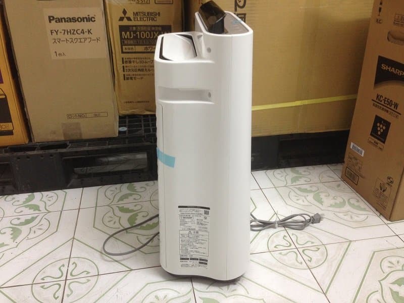Máy lọc không khí SHARP kiêm bù ẩm tạo ion plasma khử mùi diệt khuẩn KC-E50-W