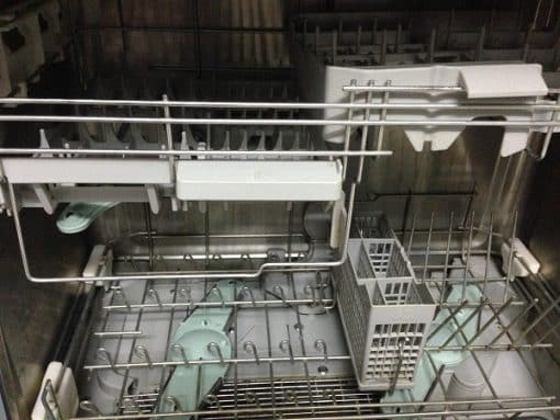 Máy rửa bát national np-60ss6 có diệt khuẩn bằng tia cực tím, tráng bát bằng hơi nước