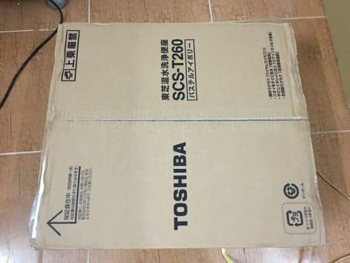 Nắp bồn cầu toshiba t260 với điều khiển rời