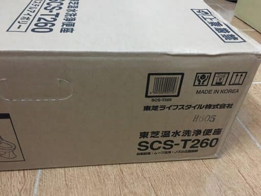 Nắp bồn cầu toshiba t260 với điều khiển rời
