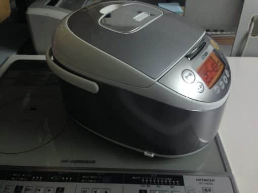 Nồi cơm điện ih tiger tacook jkq-18e1w 1l8 có chõ nấu cơm và các món khác cùng lúc