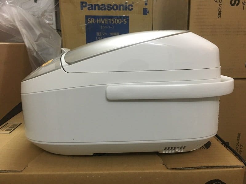 Nồi cơm điện Panasonic SR-HC105-W cao tần IH 1,0L có xửng hấp