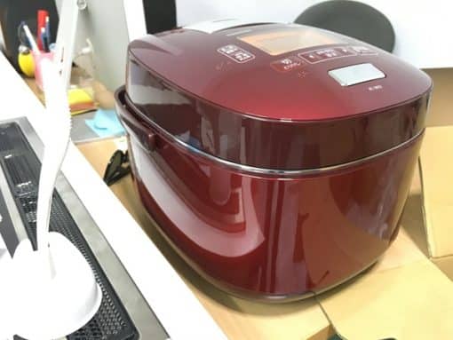 Nồi cơm điện toshiba rc-18vsj-r áp suất có hút chân không