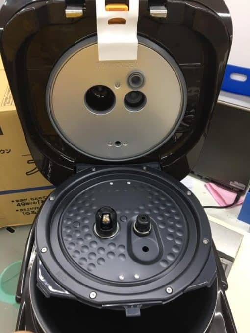 Nồi cơm điện zojirushi np-bh18-wa (màu trắng) áp suất và chức năng tách đường