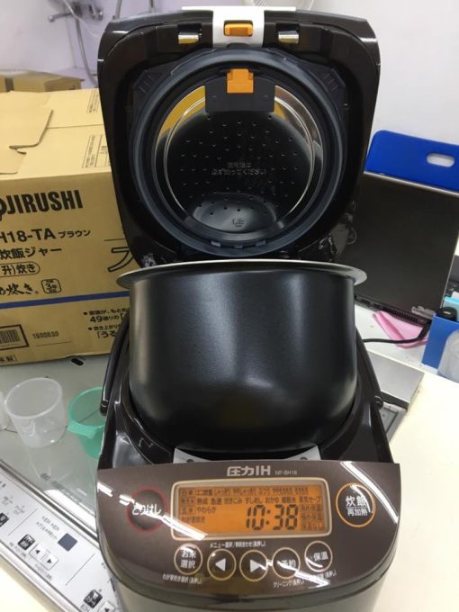 Nồi cơm điện zojirushi np-bh18-wa (màu trắng) áp suất và chức năng tách đường