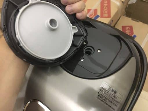 Nồi cơm điện zojirushi np-vn10-ta với cao tần ih