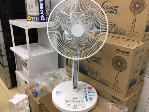 Quạt điện hitachi hef-120r với điều khiển từ xa