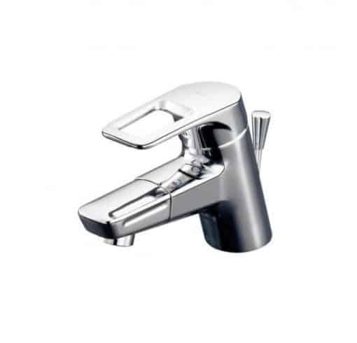 Vòi chậu rửa mặt toto tlhg31def xoay được đầu nước và có cần gạt thoát nước đi kèm