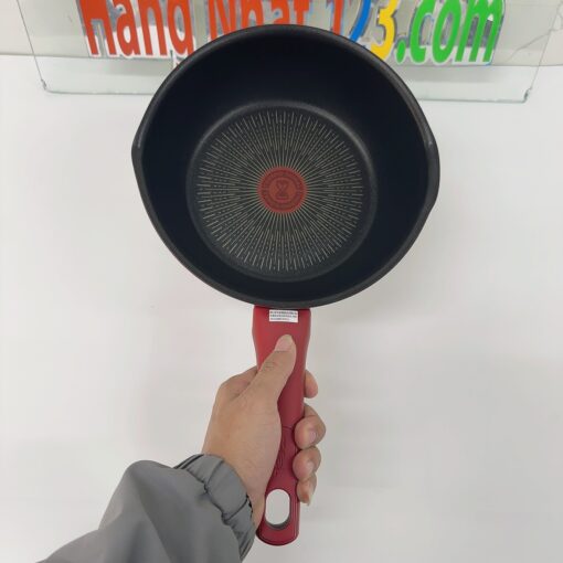 Chảo Chiên T-Fal G26275 Loại 22Cm Với Lớp Phủ Titanium - Hình Ảnh 7