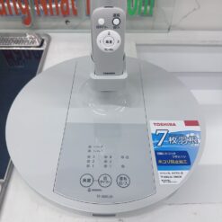 Quạt Điện Toshiba Tf-30Al26 Thiết Kế 7 Cánh