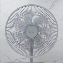Quạt Điện Toshiba Tf-30Al26 Thiết Kế 7 Cánh