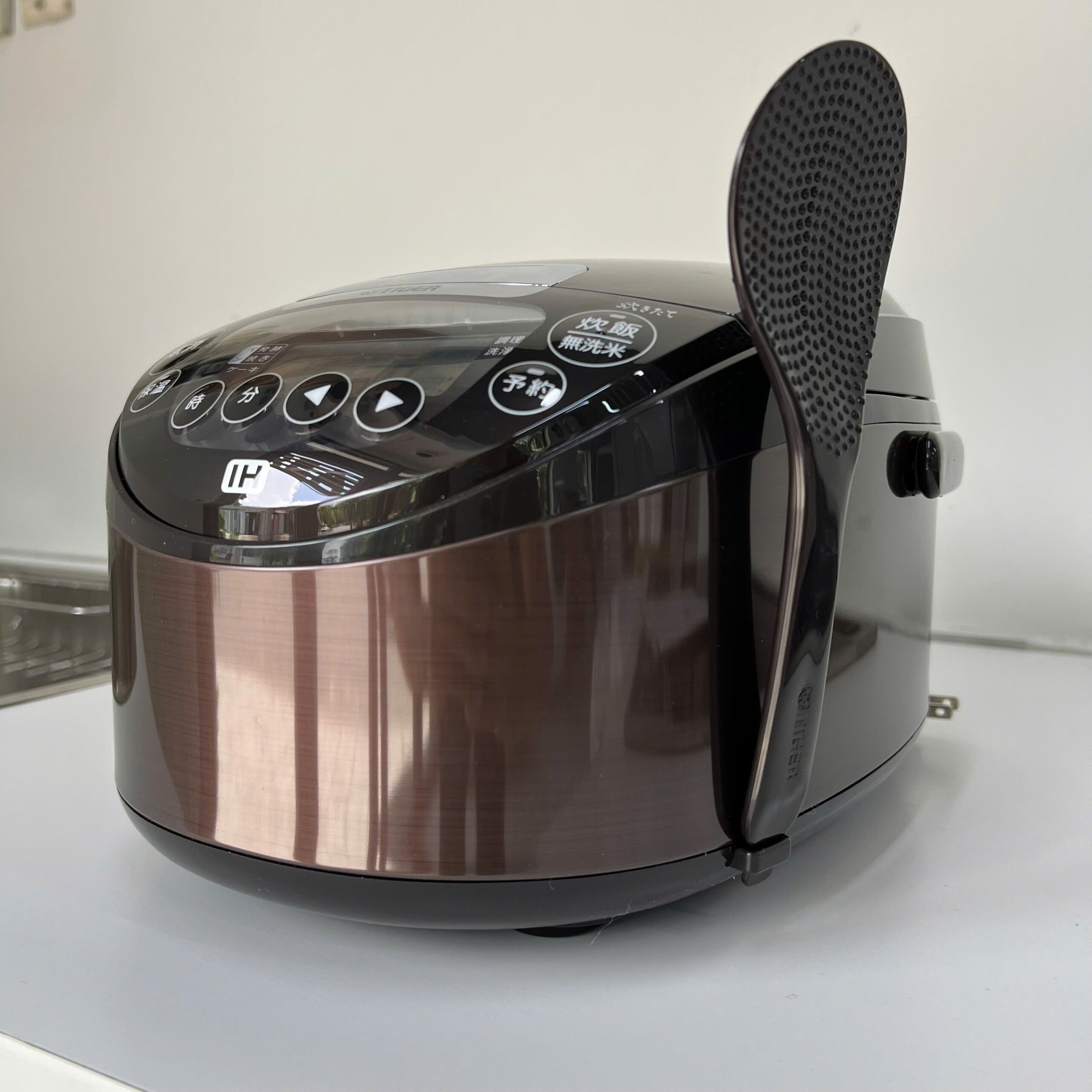 Nồi Cơm Tiger Nội Địa Nhật Jpw-D100T : Đánh Giá Chi Tiết