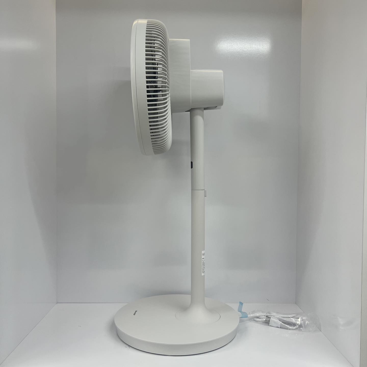 Quạt điện Sharp PJ-S3DS có ion plasmacluster