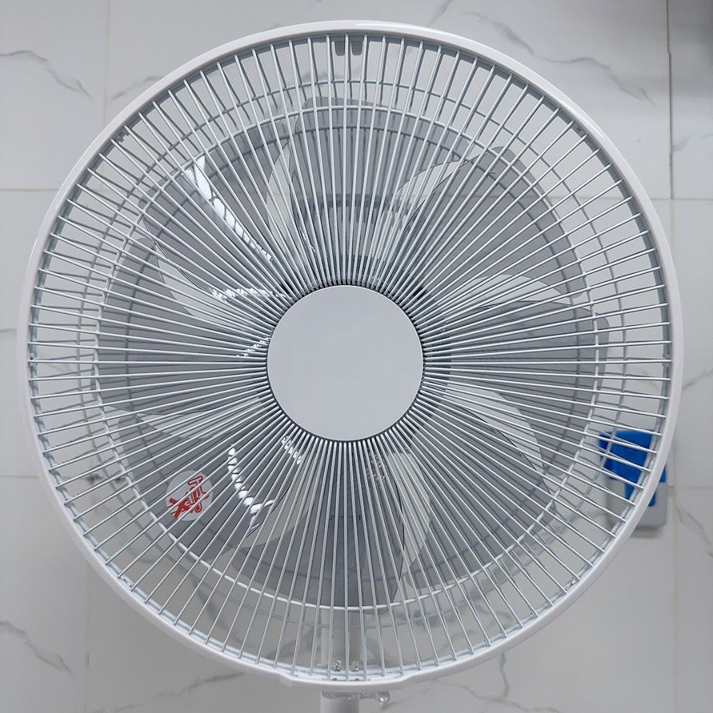 Quạt Điện Hitachi Hef-Al300G Thiết Kế 8 Cánh Quạt Điện Hitachi Hef-Al300G Thiết Kế 8 Cánh - Ảnh 6
