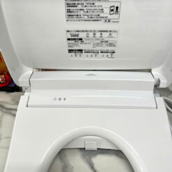 Nắp Bồn Cầu Thông Minh Toto Tcf8Fkm02