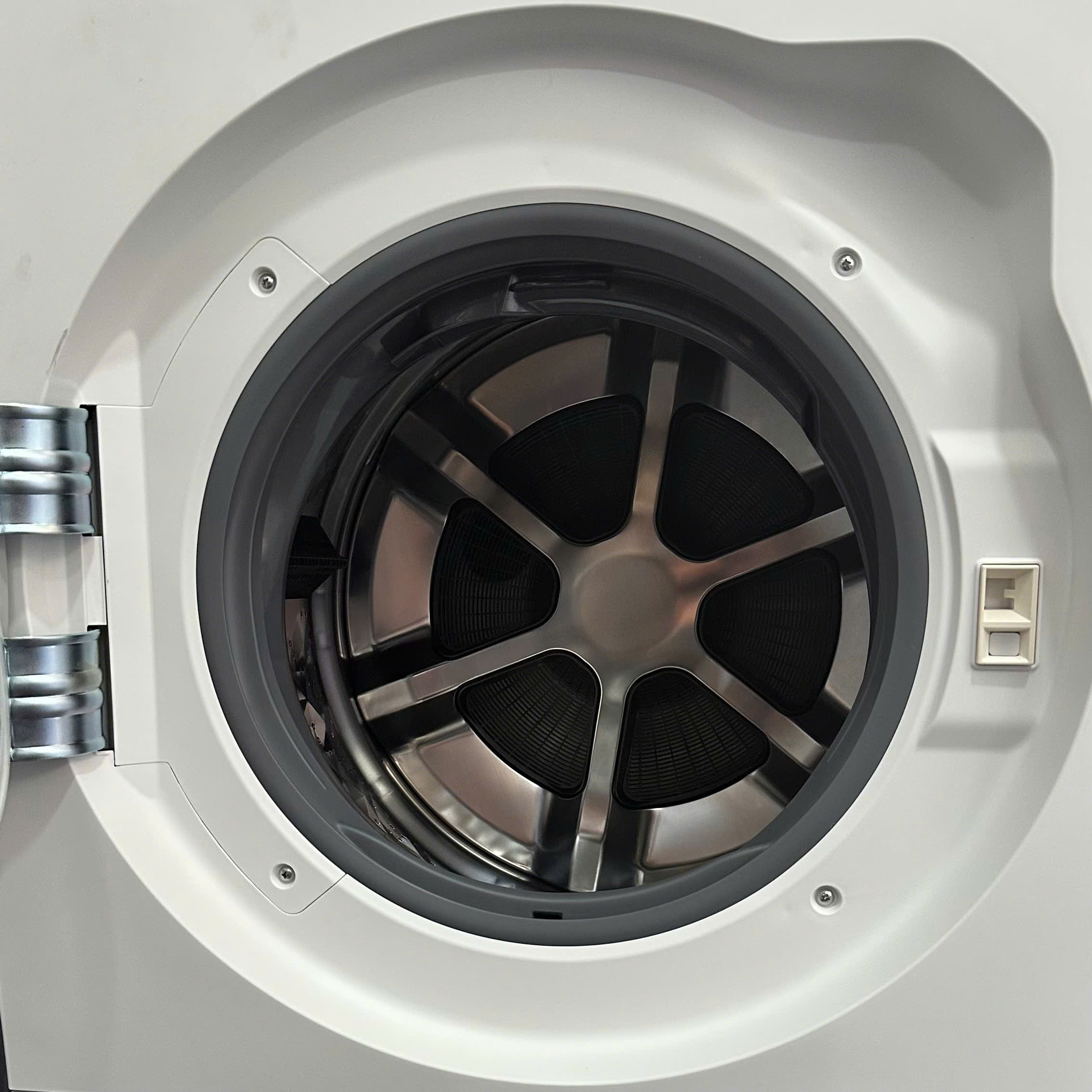 Máy giặt Panasonic NA-LX129EL giặt 12kg sấy 6kg
