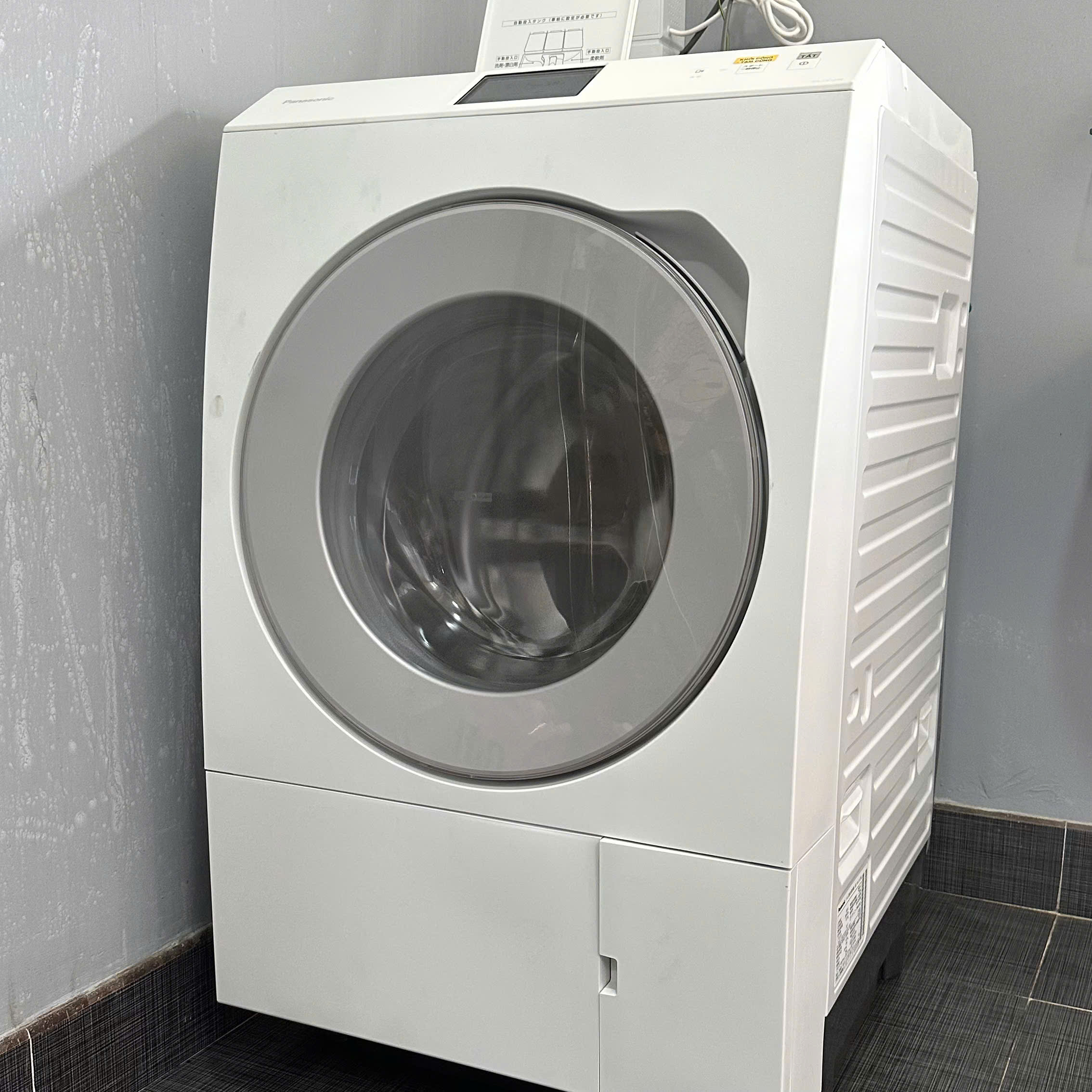 Máy giặt Panasonic NA-LX129EL giặt 12kg sấy 6kg